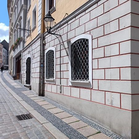 Filmap- Charmante Kreuzgewoelbe-Whg Im Herzen Der Altstadt-Ideal Fuer Paare & Geschaeftsreisende Görlitz Exterior foto